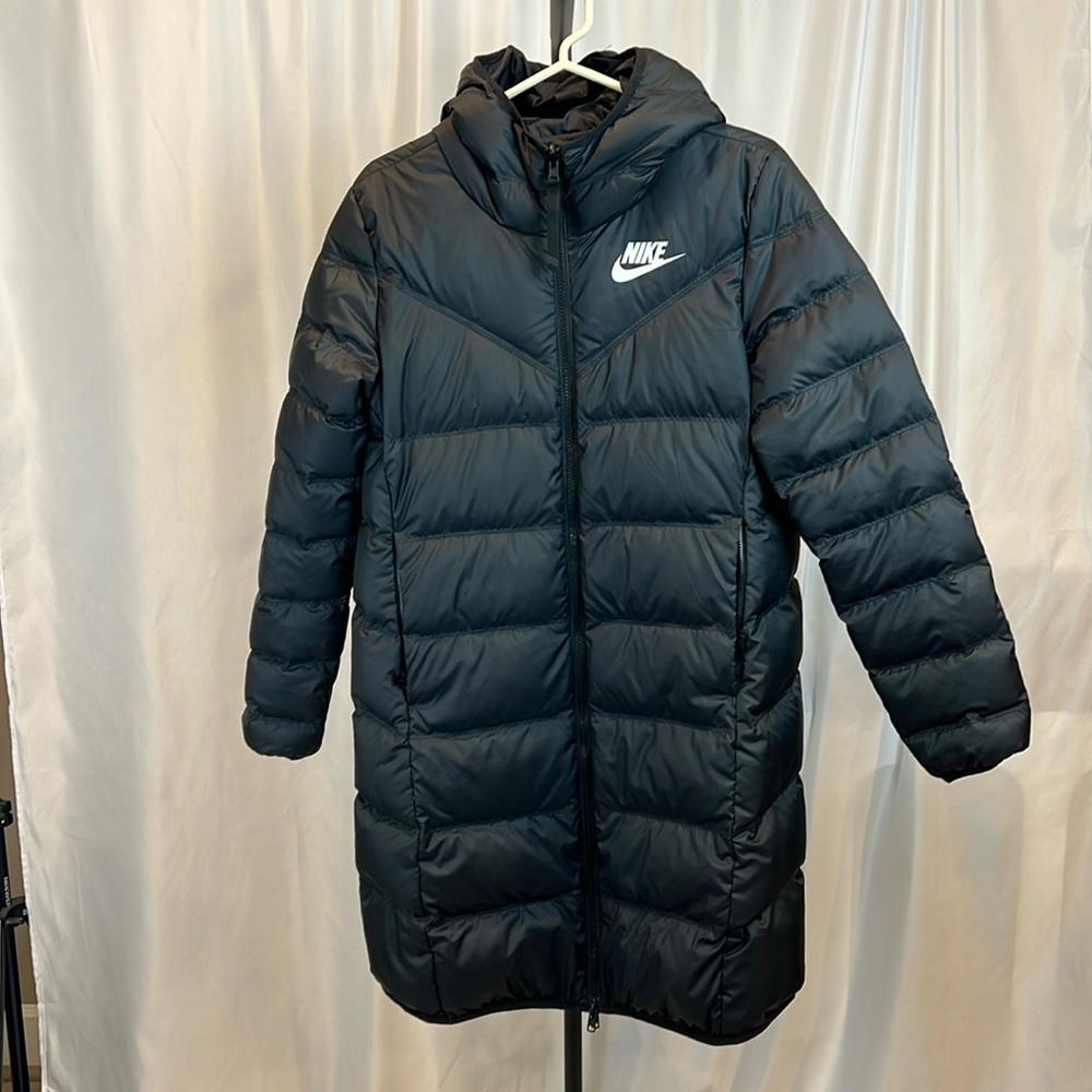 Nike sportswear reversible down jacket size small